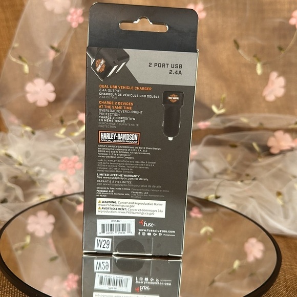Harley Davidson New in Box 2 Port USB 12v Charger - Picture 3 of 8